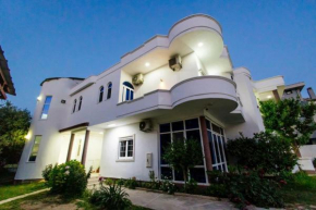 Flori Apartments